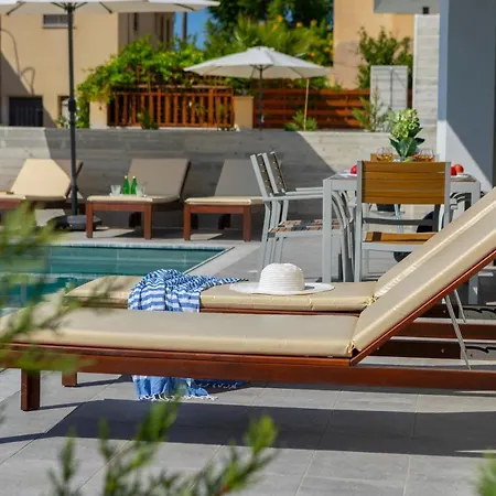 Oniro, Walking Distance To Coral Bay *
