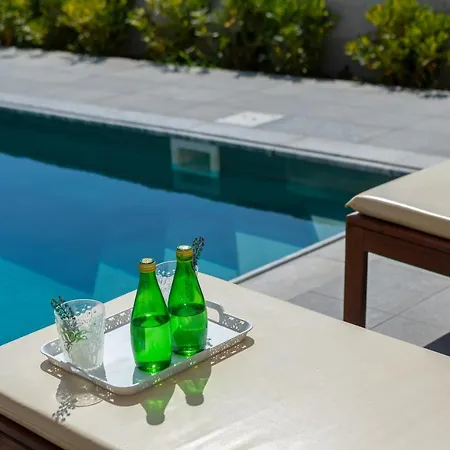 Oniro, Walking Distance To Coral Bay *